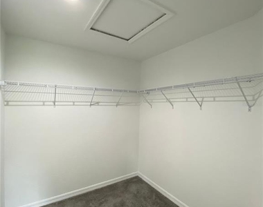 4004 Sw 138th Place - Photo Thumbnail 11