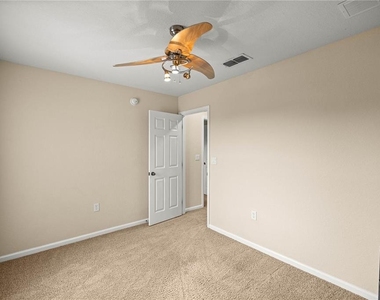 5438 Sw 49th Avenue - Photo Thumbnail 14