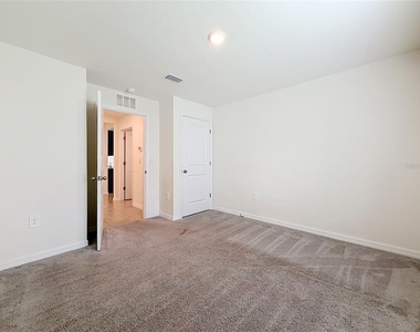 6698 Se 3rd Loop - Photo Thumbnail 21