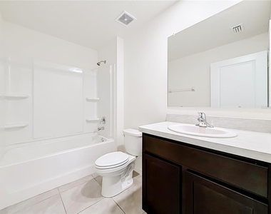 6698 Se 3rd Loop - Photo Thumbnail 26