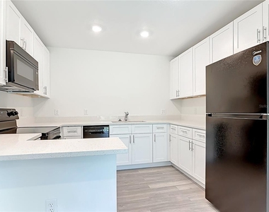 3067 Quarter Street - Photo Thumbnail 4