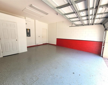 183 Highgate Park Boulevard - Photo Thumbnail 24