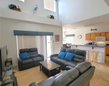 183 Highgate Park Boulevard - Photo Thumbnail 3