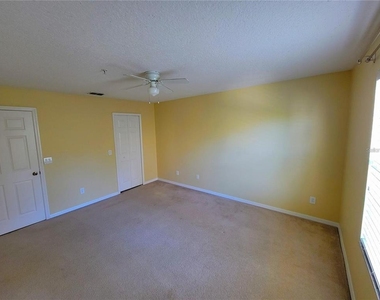 9722 Moss Rose Way - Photo Thumbnail 4