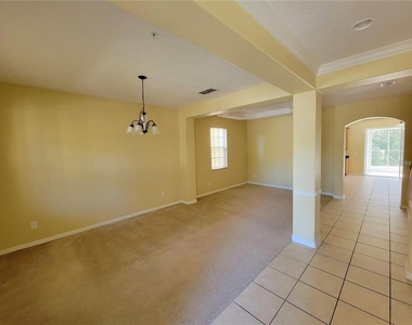 9722 Moss Rose Way - Photo Thumbnail 16