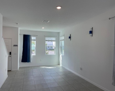 3331 Composition Street - Photo Thumbnail 3