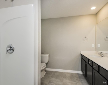 204 Fig Court - Photo Thumbnail 8