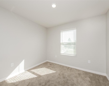 204 Fig Court - Photo Thumbnail 11