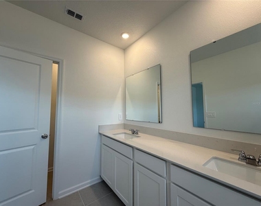 2945 Prosperity Way - Photo Thumbnail 10