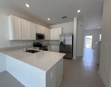 2945 Prosperity Way - Photo Thumbnail 4