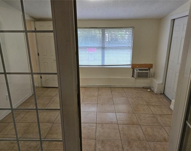 6640 Pot O Gold Lane - Photo Thumbnail 14