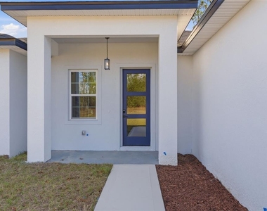 2652 W Paragon Lane - Photo Thumbnail 4