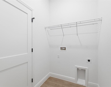 2652 W Paragon Lane - Photo Thumbnail 25