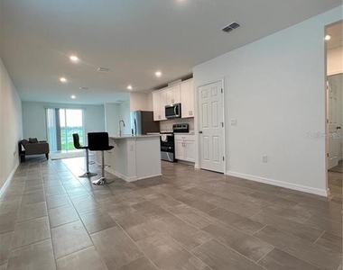 3079 Laurel Oak Lane - Photo Thumbnail 5