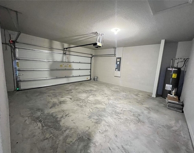 3079 Laurel Oak Lane - Photo Thumbnail 17