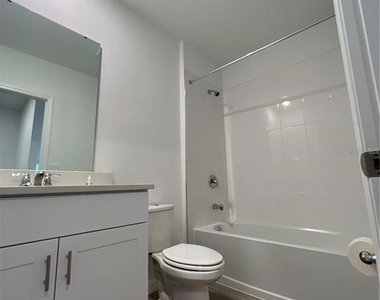 3079 Laurel Oak Lane - Photo Thumbnail 14