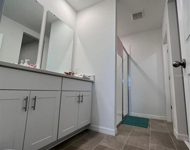 3079 Laurel Oak Lane - Photo Thumbnail 13