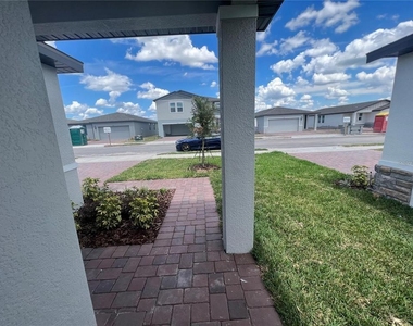 3079 Laurel Oak Lane - Photo Thumbnail 2