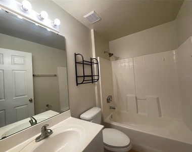 4312 Iveyglen Avenue - Photo Thumbnail 16