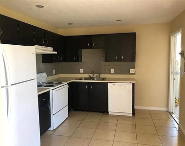 330 Colonade Court - Photo Thumbnail 1