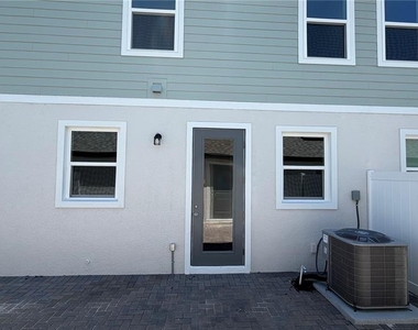 706 Blissful Gardens Way - Photo Thumbnail 18