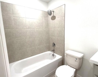 706 Blissful Gardens Way - Photo Thumbnail 13