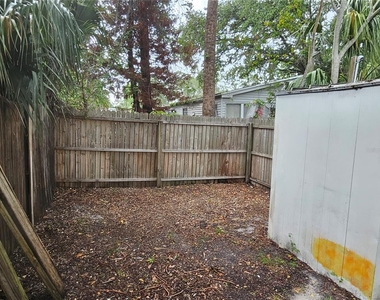472 Bryant Street - Photo Thumbnail 16