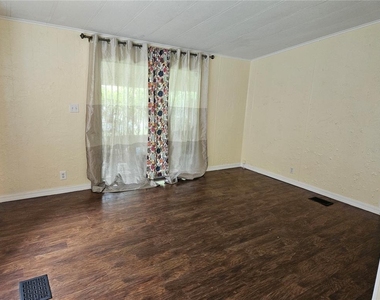 472 Bryant Street - Photo Thumbnail 8