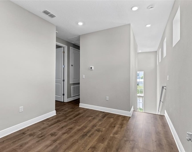 10205 Pearson Avenue - Photo Thumbnail 11