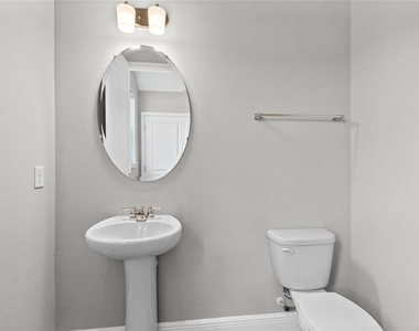 10205 Pearson Avenue - Photo Thumbnail 10