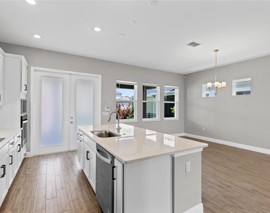 10205 Pearson Avenue - Photo Thumbnail 5