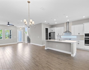 10205 Pearson Avenue - Photo Thumbnail 2