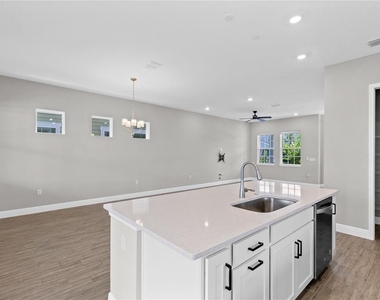 10205 Pearson Avenue - Photo Thumbnail 6