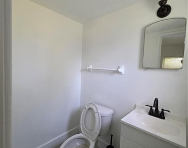 219 Hays Drive - Photo Thumbnail 6