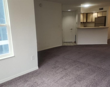 5713 Gatlin Avenue - Photo Thumbnail 9