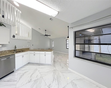 622 Anhinga Road - Photo Thumbnail 12
