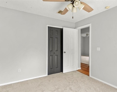 301 S Capen Ave - Photo Thumbnail 19