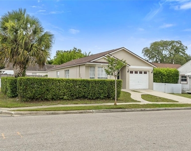 301 S Capen Ave - Photo Thumbnail 1