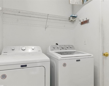 301 S Capen Ave - Photo Thumbnail 21