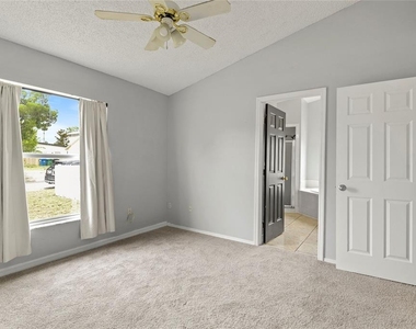 301 S Capen Ave - Photo Thumbnail 15