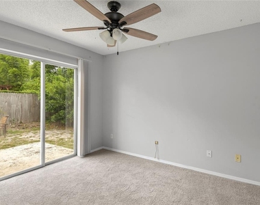 301 S Capen Ave - Photo Thumbnail 18