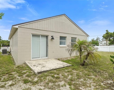 301 S Capen Ave - Photo Thumbnail 23