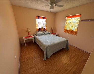 3141 10th Street - Photo Thumbnail 6