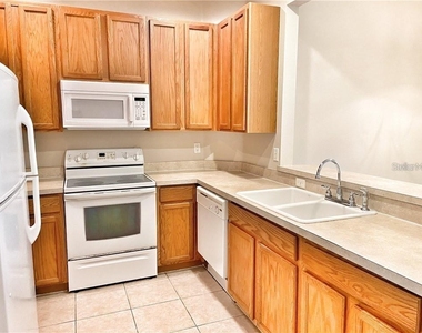 4114 Via Piedra Circle - Photo Thumbnail 5