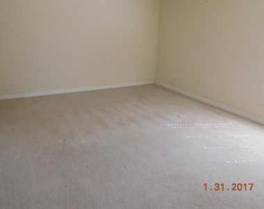 3670 Lakewood Boulevard - Photo Thumbnail 9