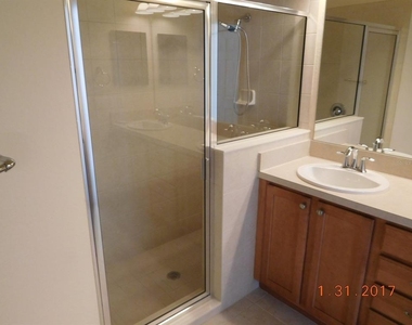 3670 Lakewood Boulevard - Photo Thumbnail 11