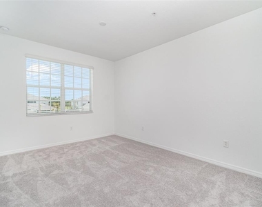 15194 Bluffton Lane - Photo Thumbnail 12
