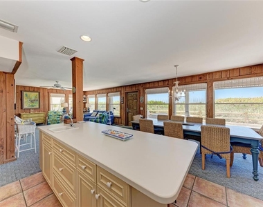 102 Palmetto Avenue - Photo Thumbnail 16