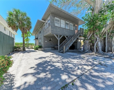 102 Palmetto Avenue - Photo Thumbnail 48