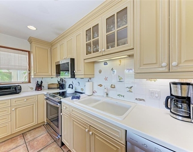 102 Palmetto Avenue - Photo Thumbnail 15